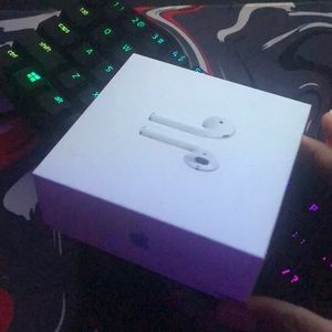 Airpod gen 2 pro color white